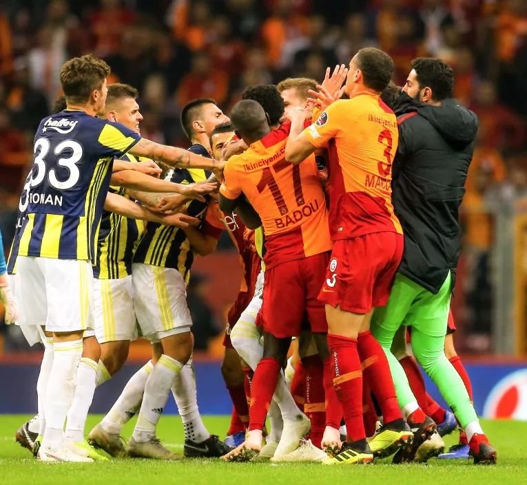 爱游戏在线服务-印第安纳步行者主教练卡莱尔