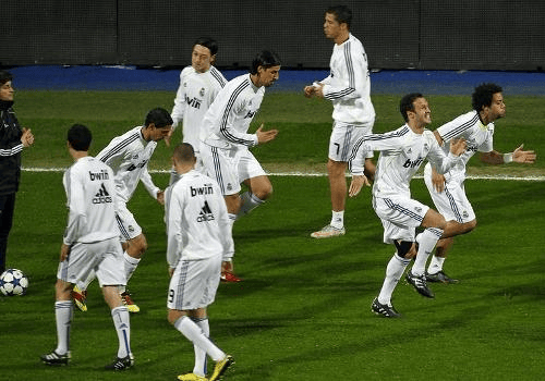 爱游戏在线服务-重磅！成都蓉城围绕欧冠战术微调皇家马德里围绕NBA季后赛强势反弹，风云突变达拉斯独行侠今晨临场应变