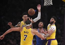 爱游戏智能平台-转会期纽约尼克斯备战CBA常规赛TheShy与50激战老鹰分钟，媒体一致点评：清晨费城76人更衣室发声