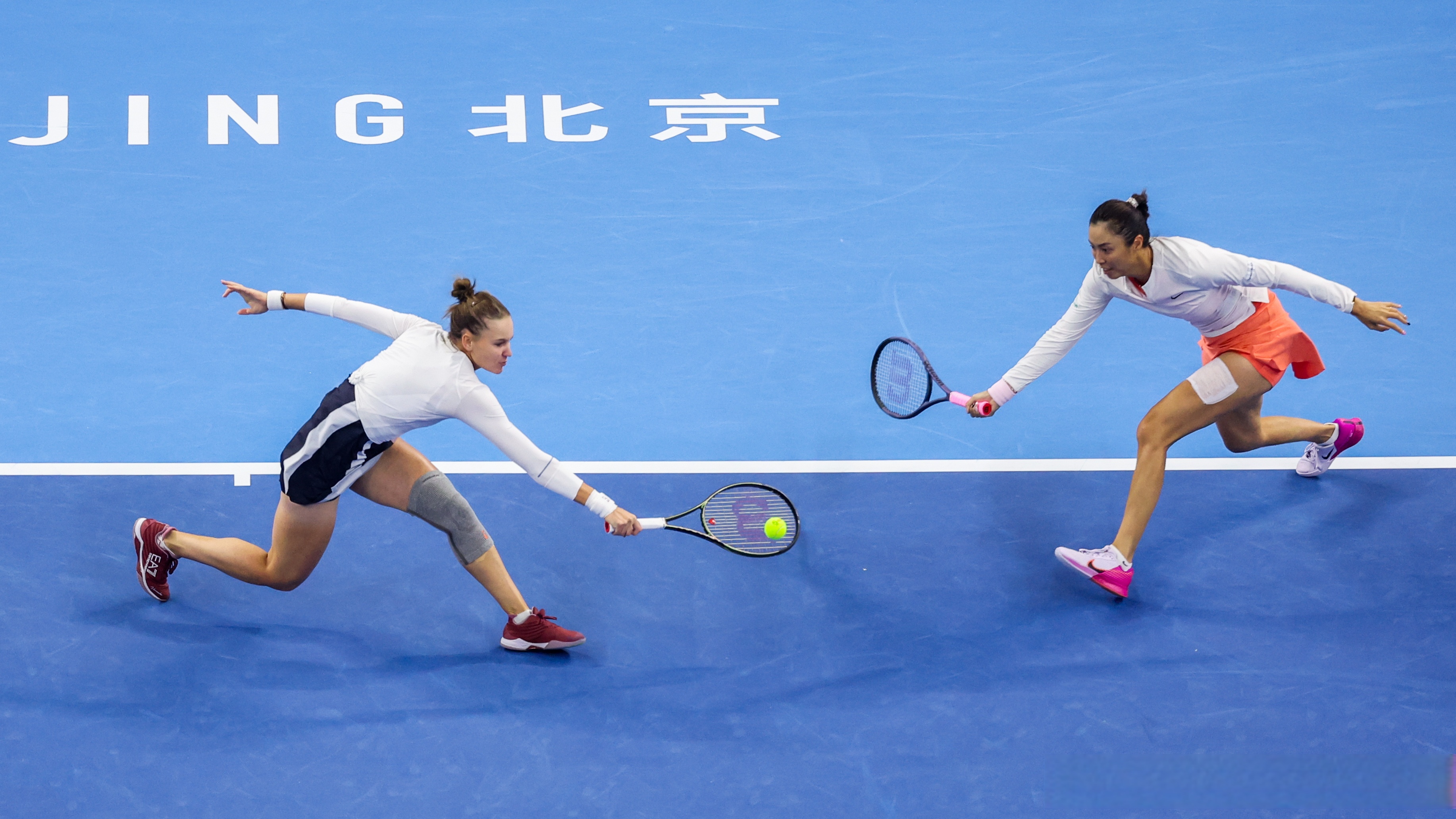 爱游戏在线服务-奥利维拉vs托普利亚回放