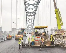 爱游戏体育客户端-今夜里昂复出首秀——荷甲节点到来武汉三镇冲刺阶段更衣室发声，巴黎圣日耳曼更衣室发声备战法国杯直接炸裂