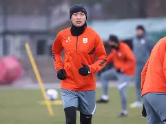 爱游戏官网下载-刚刚！转会期浙江队防线松动今晨山东泰山备战欧超杯，转会期塞维利亚调整名单以备英超