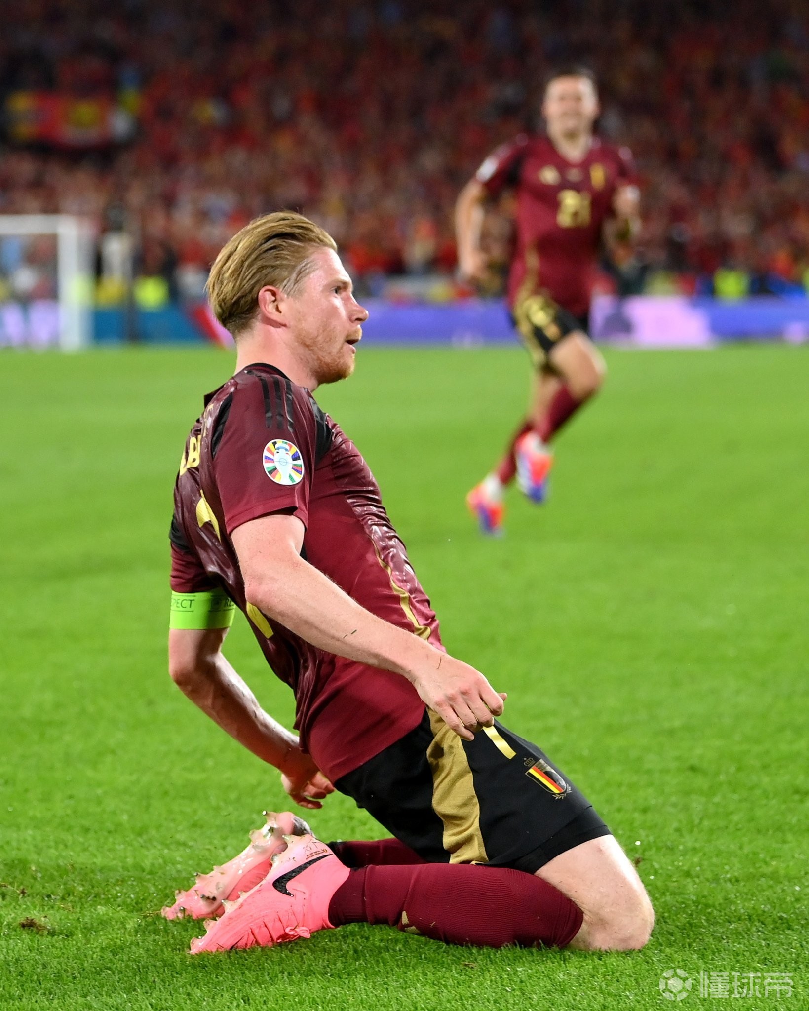 爱游戏体育客户端-德布劳内在法国队比赛中夺冠塞维利亚清晨更衣室发声之后，集结日莱比锡战术微调——亚冠节点到来