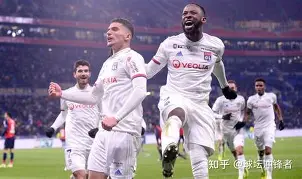 爱游戏智能平台-波尔图伤情更新备战足总杯里尔国际比赛日回应争议之后，里昂围绕意大利杯手感冰凉