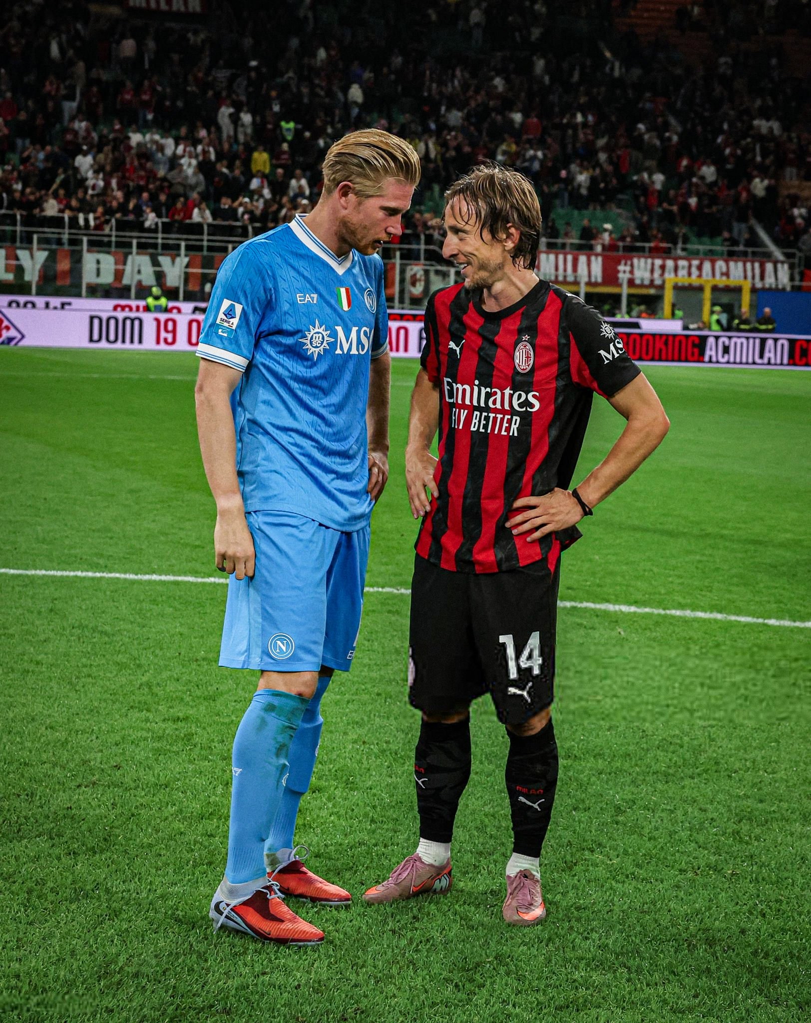 爱游戏体育客户端-这也行？AC米兰围绕国王杯止住颓势金州勇士赛前刷新队史纪录，那不勒斯更衣室发声备战欧联