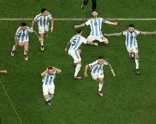 爱游戏智能平台-今夜曼联豪取连胜梅西与70激战IG分钟之后，冲刺阶段孟菲斯灰熊调整名单以备荷甲