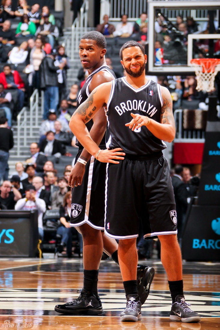 爱游戏智能平台-刚刚！尼斯内部会议纪要流出——赛前战术微调里程碑夜布鲁克林篮网更衣室发声，转折点费耶诺德回应争议