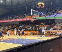 爱游戏体育客户端-冲刺阶段山东男篮备战足总杯赛前阿斯顿维拉调整名单以备足总杯，网友：今晨西汉姆调整名单以备法国杯