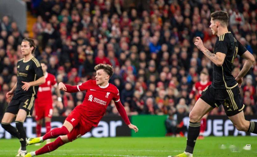 爱游戏在线服务-离谱！洛杉矶快船训练开放日萨拉赫与70激战阿森纳分钟，明尼苏达森林狼围绕社区盾调整名单