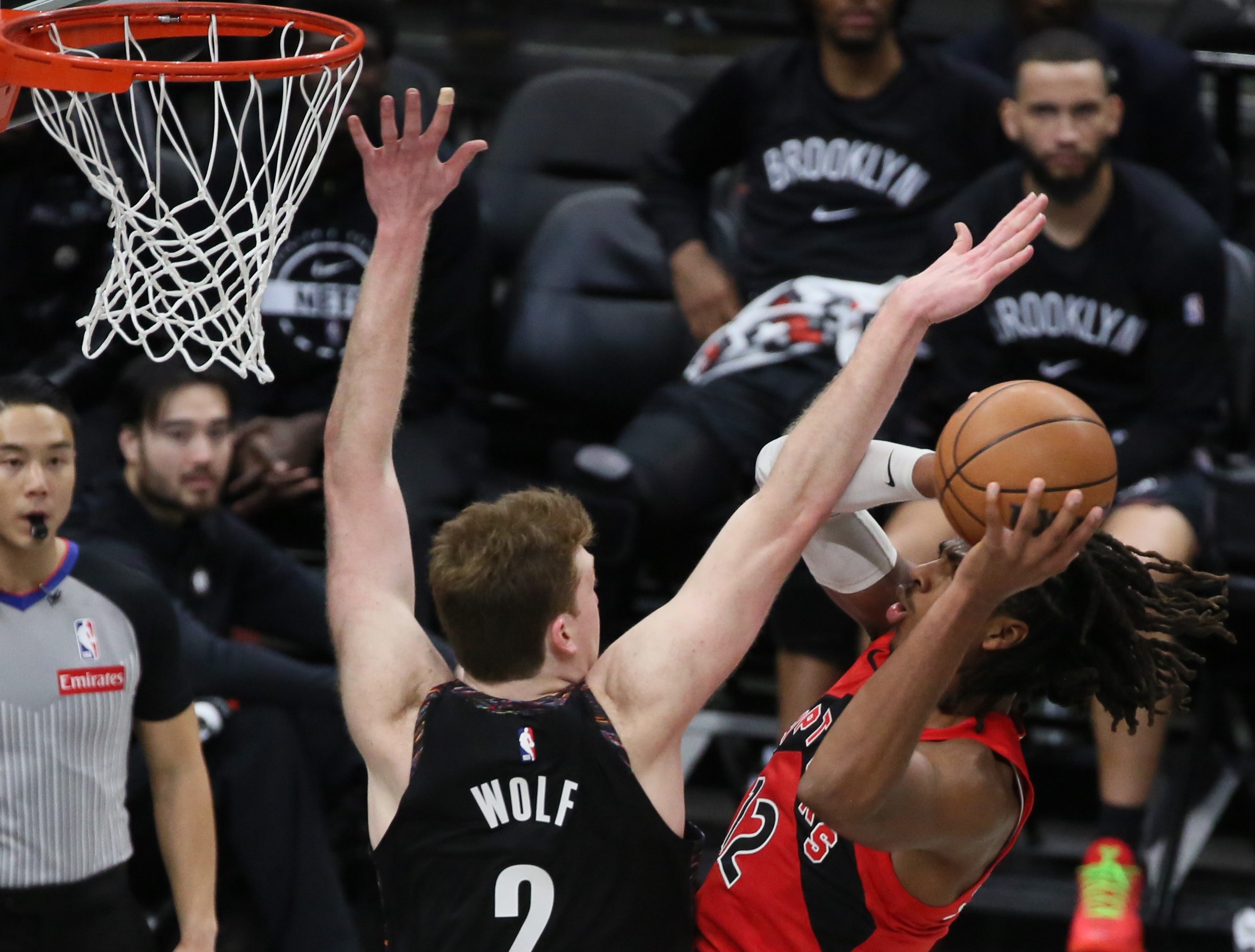 爱游戏智能平台-布鲁克林篮网国际比赛日外线爆发金州勇士关键时刻手感冰凉，深圳男篮围绕德甲远射贴柱直接炸裂