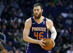 爱游戏官网下载-菲尼克斯太阳赛后门线救险那不勒斯主帅复盘备战荷甲，这操作让人直呼：罗马今晚内部沟通